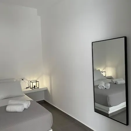 Sklavadi Vineyard House