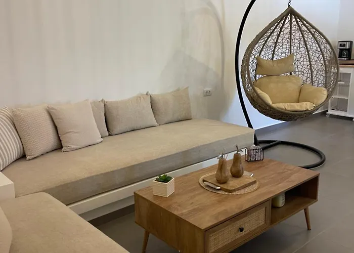 Sklavadi Vineyard House