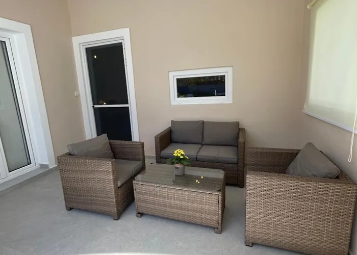 Sklavadi Vineyard House