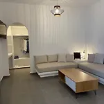 Sklavadi Vineyard House *