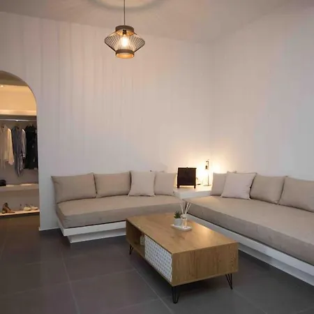 Sklavadi Vineyard House * Kamári