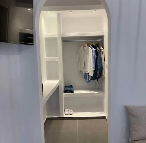 Апартаменты Sklavadi Vineyard House *